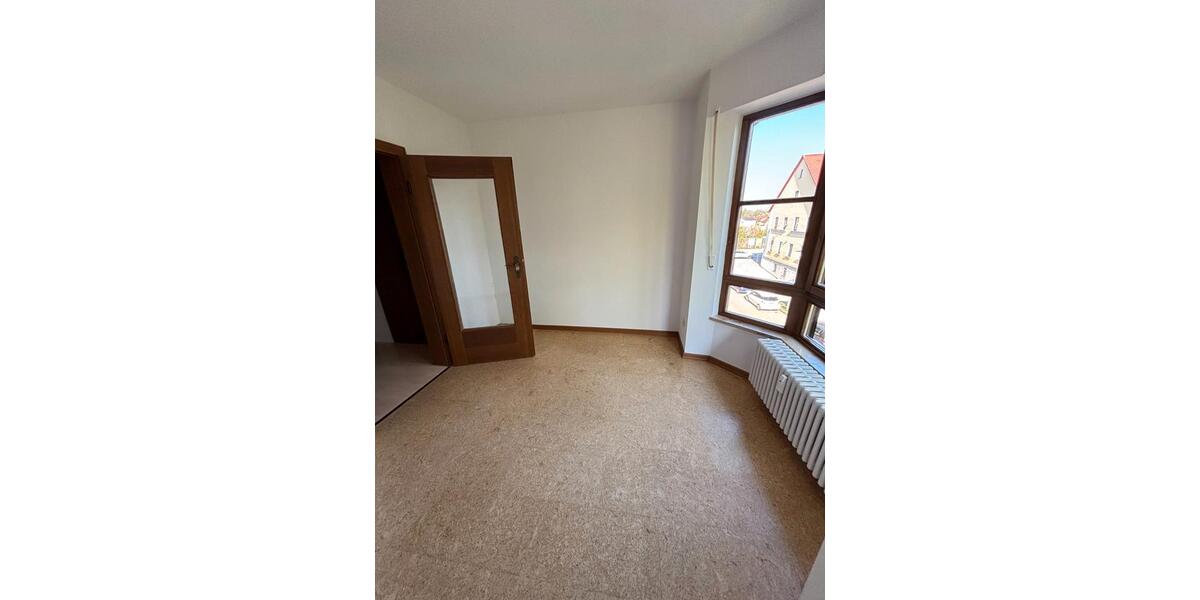 Etagenwohnung Neuötting - 3 Zimmer, 83 m&sup2;, 913&euro; | Angebot:26475315