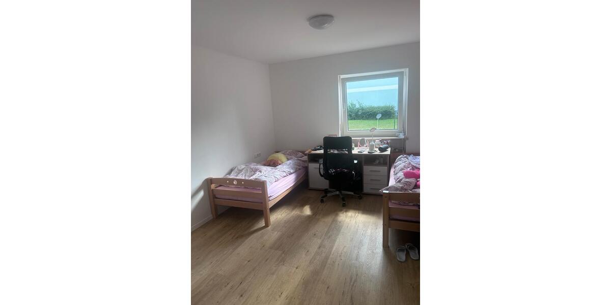 Erdgeschoßwohnung Roding - 4 Zimmer, 102 m&sup2;, 260.000&euro; | Angebot:27297062