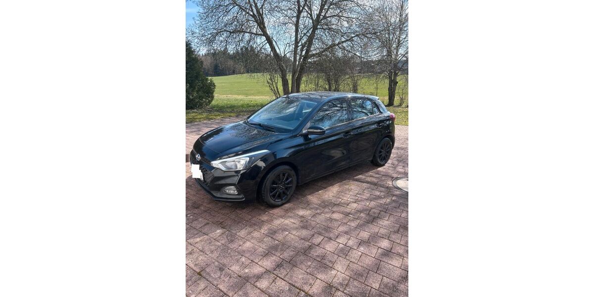 Hyundai i20 41.150 km 12.500 &euro; Dinkelsbühl 91550