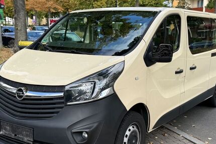 Opel Vivaro 509.000 km 3.499 &euro; Berlin 12351