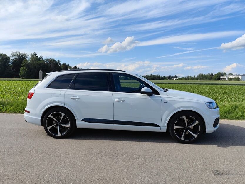 Audi Q7 221.000 km 30.500 € Gersthofen 86368