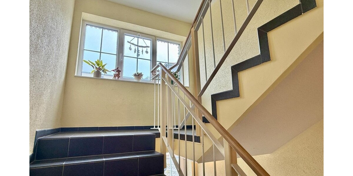 HORN IMMOBILIEN++ Neubrandenburg, helle 3-Raum Eigentumswohnung mit Balkon, Stellplatz und Einbauküche - Etagenwohnung Neubrandenburg | Angebot:26085782