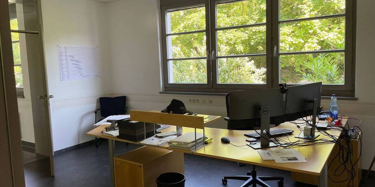 Gewerbeobjekt Reutlingen Jettenburg - 9 Zimmer, 454 m&sup2;, 4.600&euro; | Angebot:25433546