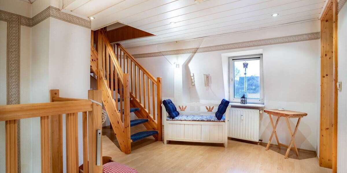 Einfamilienhaus Waldkappel - 4 Zimmer, 157 m&sup2;, 1.200&euro; | Angebot:26201264