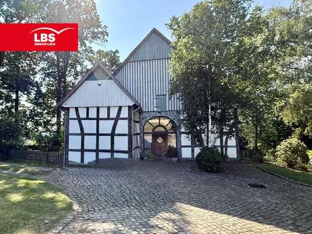 Einfamilienhaus Vlotho - 10 Zimmer, 200 m&sup2;, 539.000&euro; | Angebot:27101407