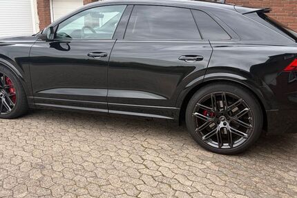 Audi RSQ8 15.951 km 127.900 &euro; Rheinbach 53359