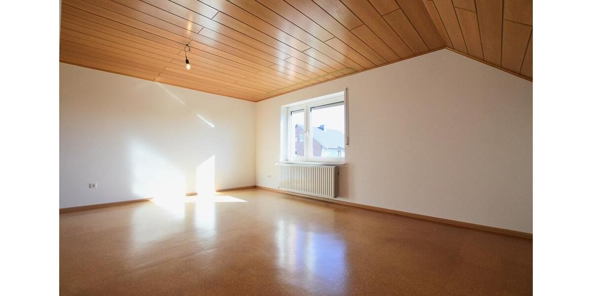Etagenwohnung Borchen - 4 Zimmer, 97 m&sup2;, 595&euro; | Angebot:25479729