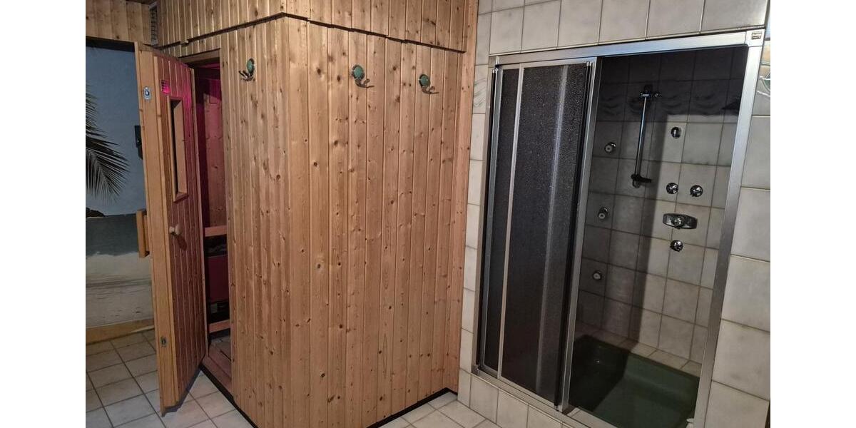 Mehrfamilienhaus, Wohnhaus Zwiesel - 15 Zimmer, 437 m&sup2;, 520.000&euro; | Angebot:26845839