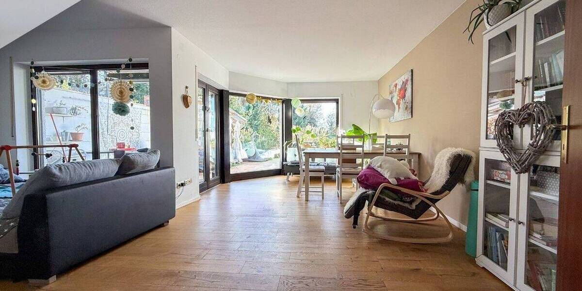 Reihenmittelhaus Karlsruhe Durlach - 4 Zimmer, 167 m&sup2;, 690.000&euro; | Angebot:23610447