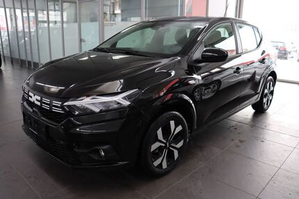 Dacia Sandero 8.200 km 15.700 &euro; Düren 52349