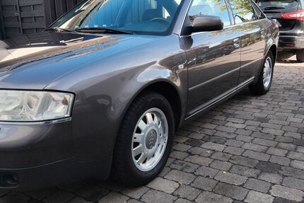 Audi A6 200.000 km 3.950 € GELDERN 47608