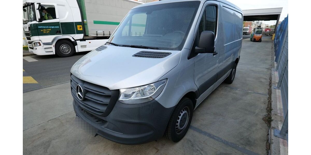 Mercedes-Benz Sprinter 8.870 km 27.999 &euro; Erlensee 63526