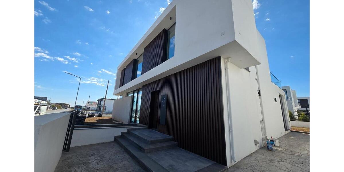 Villa Amberg - 4 Zimmer, 180 m&sup2;, 400.000&euro; | Angebot:26044940