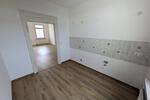 Etagenwohnung Meerane - 3 Zimmer, 85 m&sup2;, 400&euro; | Angebot:26404390