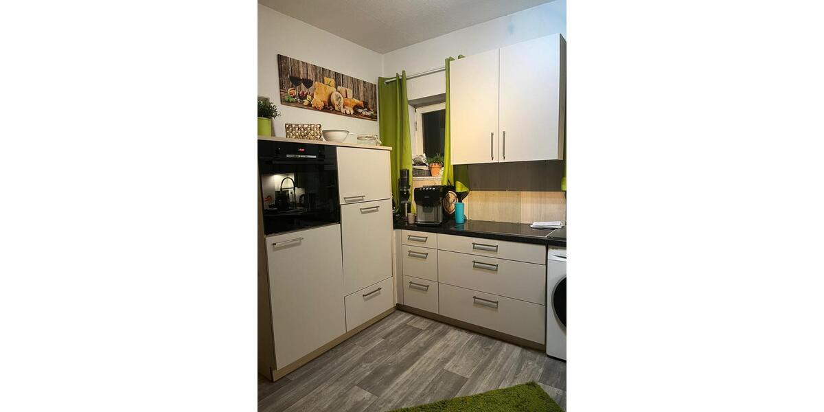 Zweifamilienhaus + Einliegerwohnung auf großem Grundstück – ruhig 11 zimmer