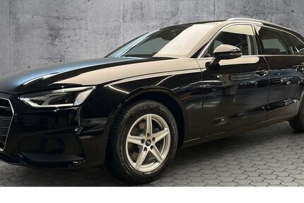 Audi A4 75.700 km 23.290 € Paderborn 33100