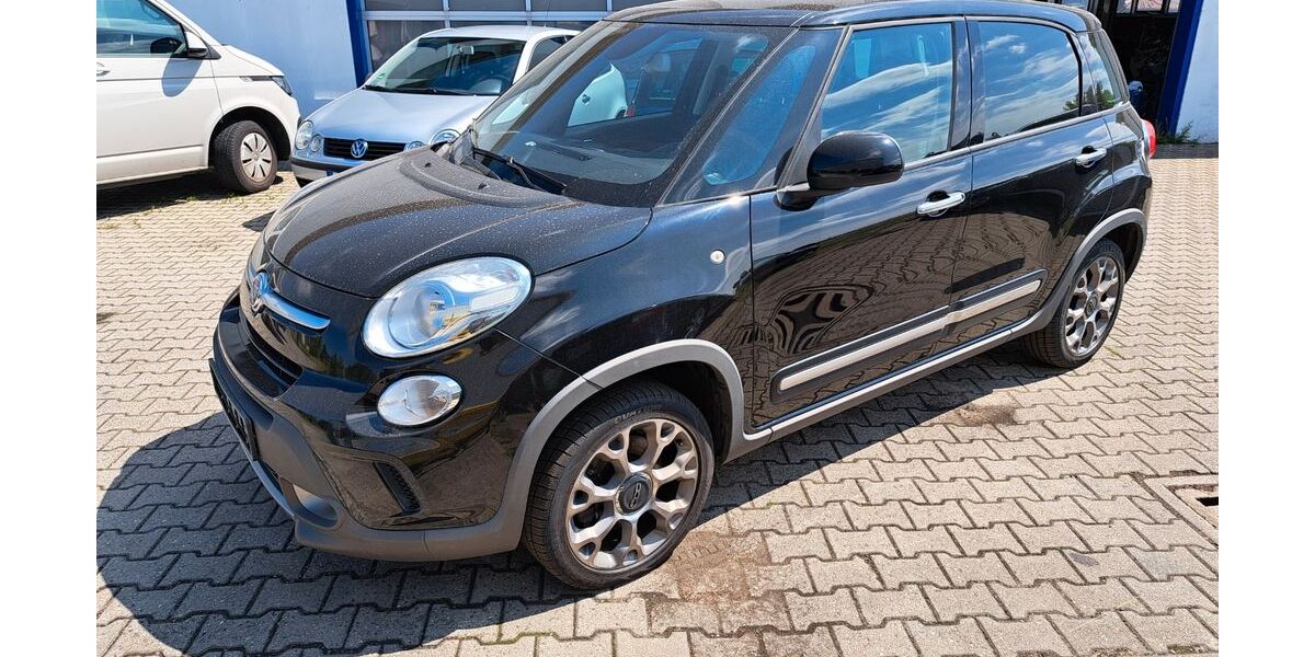 Fiat 500L Trekking 161.948 km 6.800 &euro; Golßen 15938