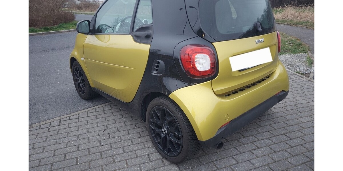 Smart Fortwo Coupe 72.000 km 5.900 &euro; Dresden 01067