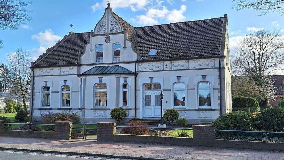 Haus zum Kaufen in Emstek 675.000 € 400 m²