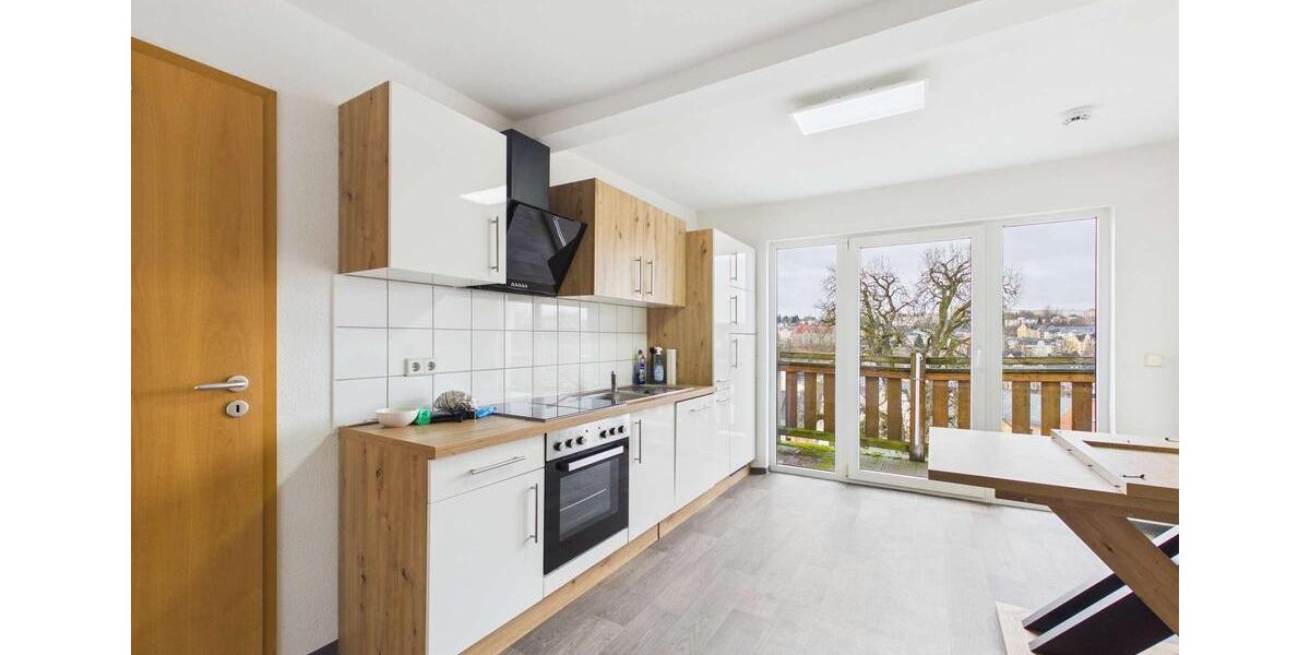 Dachgeschoßwohnung Auerbach/Vogtland Vogtland - 4 Zimmer, 77 m&sup2;, 499&euro; | Angebot:25263482