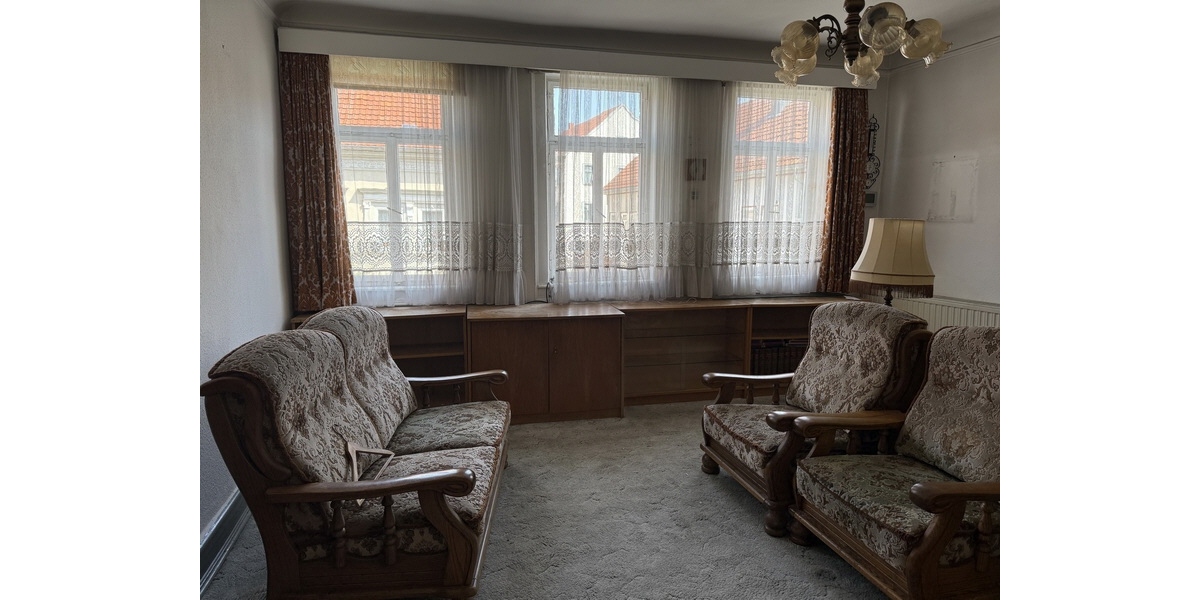 Charaktervolles Haus mit Potenzial - Mehrfamilienhaus, Wohnhaus Ohrdruf Marktstraße | Angebot:22431947