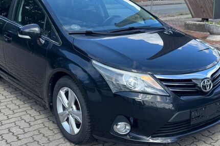 Toyota Avensis 168.300 km 6.300 &euro; Winsen (Luhe) 21423