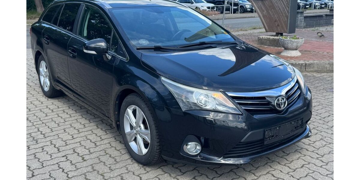 Toyota Avensis 168.300 km 6.300 &euro; Winsen (Luhe) 21423