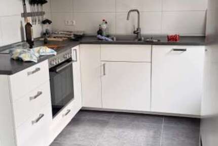 Wohnung zum Mieten in Halle 280 € 21.5 m² 5 zimmer