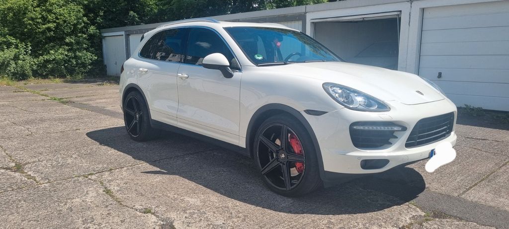 Porsche Cayenne 131.500 km 26.990 &euro; Salzgitter 38226
