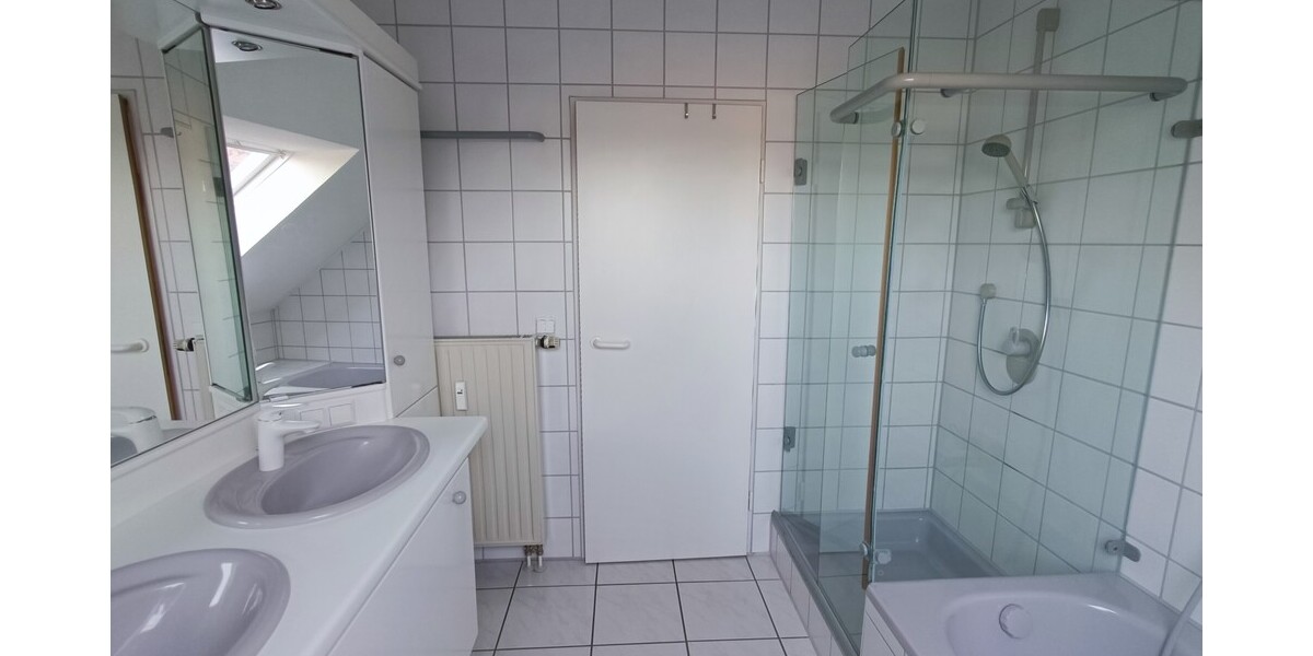 Schöne 3-Zimmer-Dachgeschosswohnung mit zwei Garagen in Senden-Aufheim - 3- Senden Aufheim | Angebot:25391917