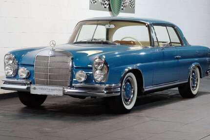 Mercedes 560