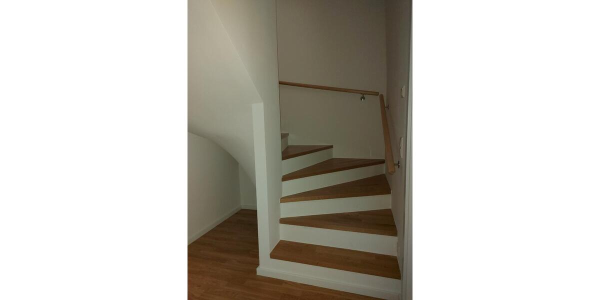 Maisonettenwohnung Ludwigsfelde - 5 Zimmer, 160 m&sup2;, 2.100&euro; | Angebot:23619866