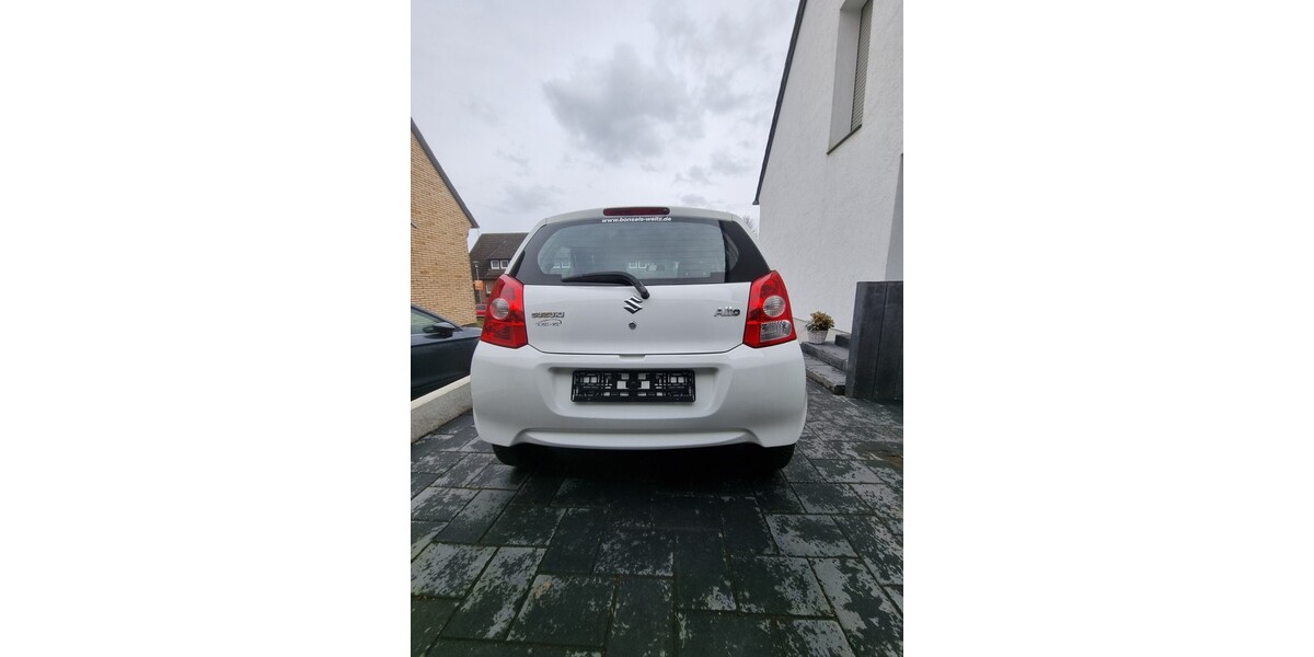 Suzuki Alto 130.148 km 3.850 &euro; Mönchengladbach 41061