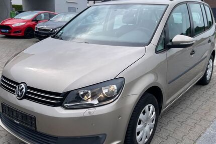 VW Touran 202.000 km 5.990 € Hilter a.T.W. 49176