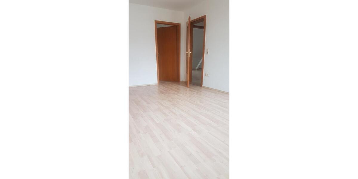 Dachgeschoßwohnung Eisleben (Lutherstadt) - 3 Zimmer, 70 m&sup2;, 385&euro; | Angebot:26531464