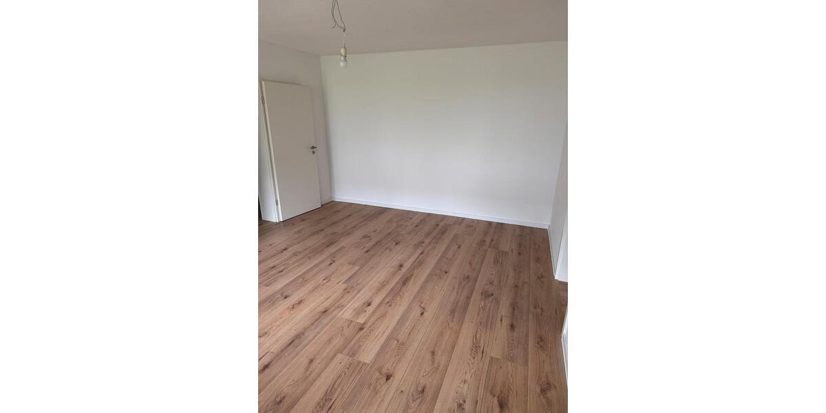 Etagenwohnung Blomberg - 4 Zimmer, 81 m&sup2;, 600&euro; | Angebot:26415601