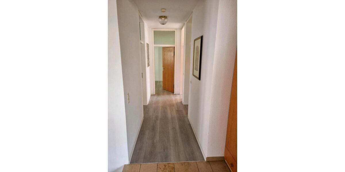 Erdgeschoßwohnung Höchberg - 5.5 Zimmer, 175 m&sup2;, 1.850&euro; | Angebot:26236110