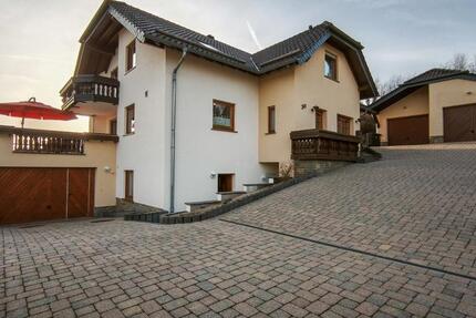 Haus Mehren - 8 Zimmer, 258 m&sup2;, 529.000&euro; | Angebot:26993396
