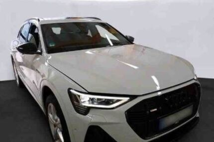 Audi e-tron 21.694 km 38.890 &euro; Schüttorf 48465