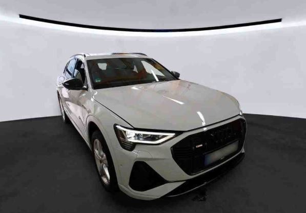 Audi e-tron 21.694 km 38.890 &euro; Schüttorf 48465