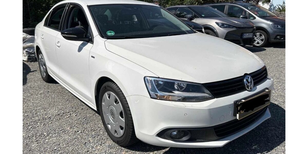 VW Jetta 114.000 km 6.999 &euro; Ditzingen 71254