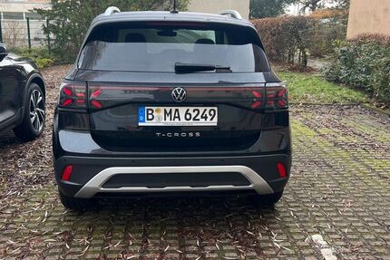 VW T-Cross 14.762 km 22.400 &euro; Berlin 12059