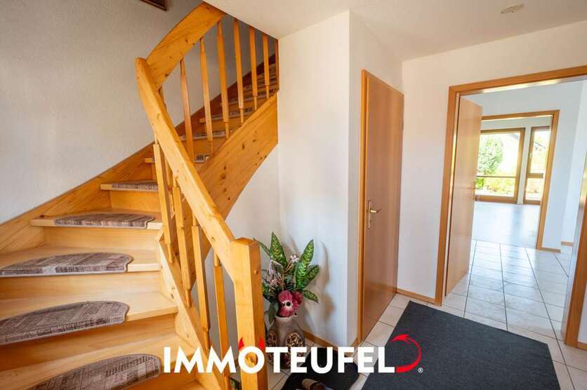 Haus zum Kaufen in Zwönitz 399.990 € 199.41 m²