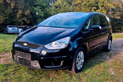 Ford S-Max 148.000 km 4.800 &euro; Bad Düben 04849