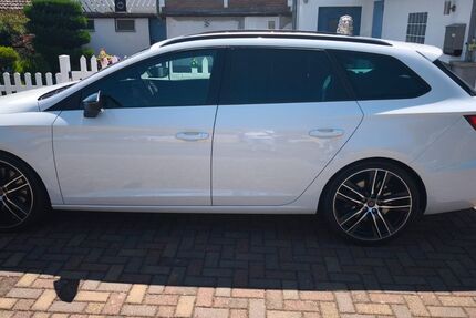 Seat Leon 80.300 km 23.500 &euro; Poppenhausen 36163