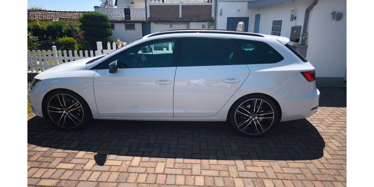 Seat Leon 80.300 km 23.500 &euro; Poppenhausen 36163