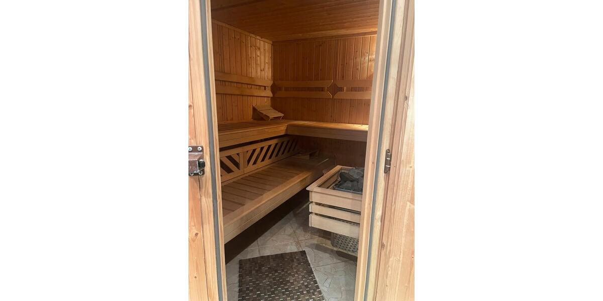 Einfamilienhaus Homburg - 8 Zimmer, 220 m&sup2;, 450.000&euro; | Angebot:26902380