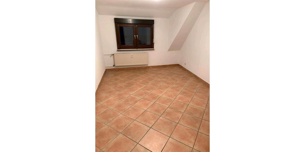 Dachgeschoßwohnung Eltville am Rhein Hattenheim - 2 Zimmer, 51 m&sup2;, 560&euro; | Angebot:25107022
