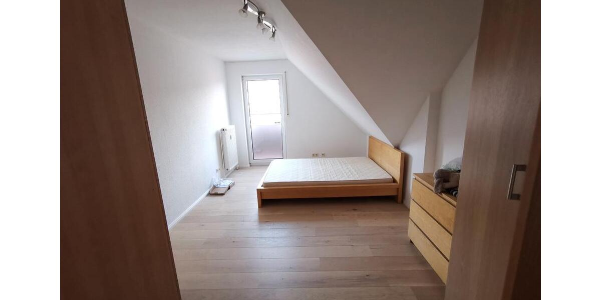 Dachgeschoßwohnung Nürnberg Hasenbuck - 3 Zimmer, 102 m&sup2;, 409.000&euro; | Angebot:26355393