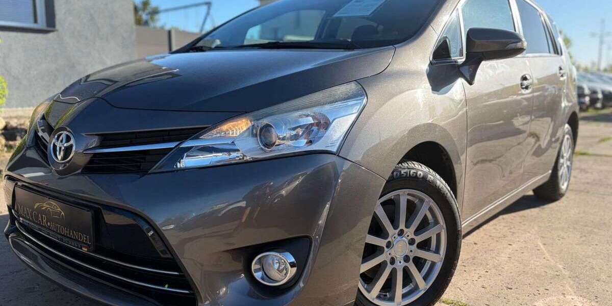 Toyota Verso 80.000 km 11.500 &euro; Stendal 39576